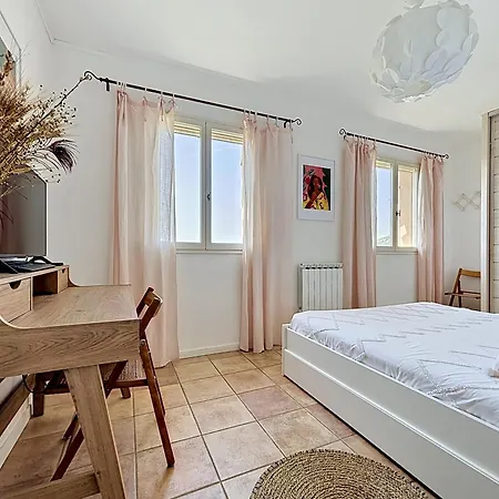 Сasa de vacaciones For Up To 6 People In South Corsica *